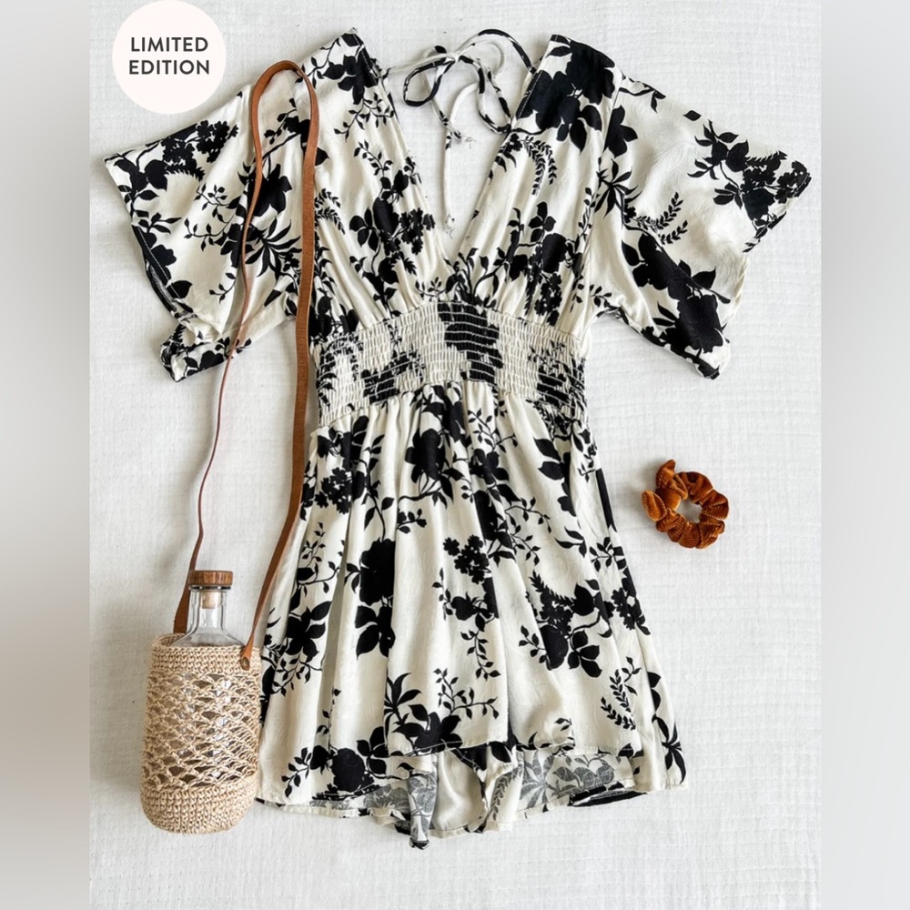 NWOT- Sozy Selena Romper